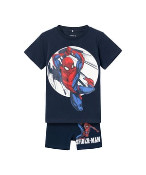 
Name It kinder pyjama set. Deze korte pyjama set heeft een leuke Spiderman print om je in een avontuurlijke sfeer te brengen. De shirt en broek zijn gemaakt van 95% katoen en 5% elastaan.