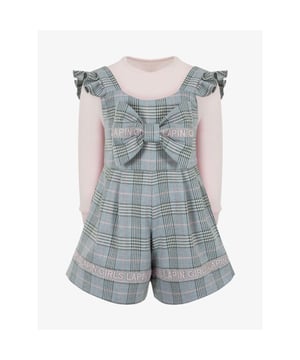 
Het Lapin House Setje in de kleur Grey Melange bestaat uit een longsleeve en playsuit met ruit. De playsuit heeft een roezel, strik aan de voorkant en het logo verwerkt in de print. De playsuit heeft een ritssluiting.  