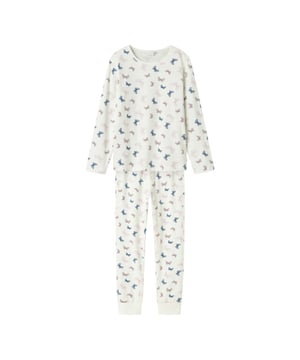 
De lange pyjamaset van Name It is een zachte en comfortabele keuze voor rustige nachten en relaxte ochtenden. Met een vrolijke all-over vlinderprint brengt deze set een speelse en dromerige sfeer naar het slaapritueel van je kind.