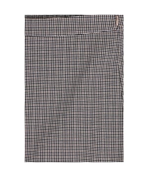 
l Slim-fit rokje in een Mini Ruit, Cool en Stylish maar toch ook comfy doordat het rokje lekker veel stretch heeft. Mini ruit dessin in de kleuren zwart/camel/offwhite. Blinde rits aan de zijkant. Elastische tailleband in de rug voor een groter pasbereik.