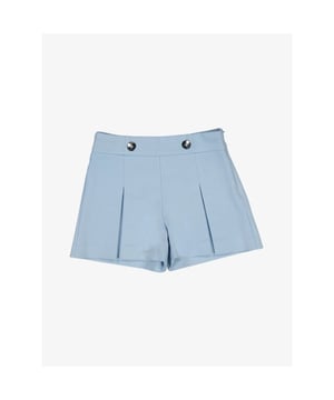 
Voor de echte fashionista is deze mooie korte short voor meisje. Het is in de kleur licht blauw. Combineer de short met de bijpassende korte blazer om een totaal look te krijgen.