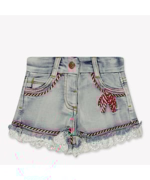 
39E4035020 0062 BLUE SS25<br>denim korte broek<br><ul>lichtblauw</ul><ul>katoenmix</ul><ul>gewassen denim</ul><ul>knoopsluiting aan de voorkant</ul><ul>riemlussen</ul><ul>klassieke vijf zakken</ul><ul>boog borduurwerk</ul><ul></ul><ul>gerafelde details</ul><ul>kanten details</ul><br>MONNALISA