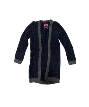 
Little Miss Juliette - Sweater Cardigan - 30-0913 ANT.

 Materiaal: 50% Katoen 50% Acrylic