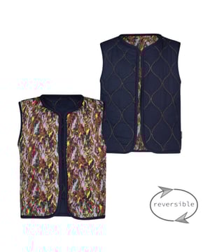 
B.Nosy Meisjes reversibel gilet - Ginny - Amibitous AOP

Materiaal 30% RPE, 64% PE, 6% EA, Shell 2: 100% CO