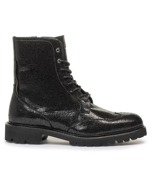
Artikel SFW-50050 10-01  in de kleur black shop je gemakkelijk en snel op onze webshop. Bekijk de gehele collectie van Floris van Bommel online