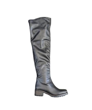 
De Amani 50-black van Babouche is een echte blikvanger. De Amani 50-black is uitgevoerd in de kleur 50 black. Bekijk ook onze overige collectie van Babouche op onze webshop!
