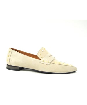 
De G4610 22 van Babouche is een echte blikvanger. De G4610 22 is uitgevoerd in de kleur BEIGE. Bekijk ook onze overige collectie van Babouche op onze webshop!