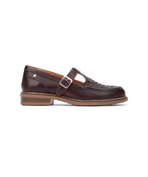 
Deze loafers zijn een sprong terug in de tijd met een moderne touch. Schoenen van topkwaliteit met het kenmerkende Pikolinos-zegel, met een klassieke gemengde vorm met een voorkant van geweven leer. En vergeet niet, altijd gemakkelijk aan en uit te trekken... Met gedempte en uitneembare binnenzool.