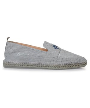 
Artikel 85443 01 in de kleur lightblue shop je gemakkelijk en snel op onze webshop. Bekijk de gehele collectie van Floris van Bommel online