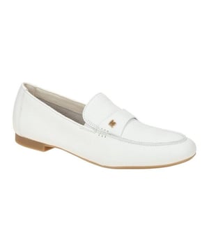 
Artikel 1056 025  in de kleur white/offw shop je gemakkelijk en snel op onze webshop. Bekijk de gehele collectie van Paul Green online