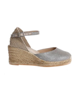 
De Capri 5 plati van Toni Pons is een echte blikvanger. De Capri 5 plati is uitgevoerd in de kleur Brons. Bekijk ook onze overige collectie van Toni Pons op onze webshop!