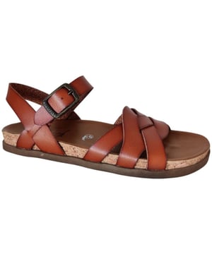 
Dames sandaal van Blowfish. Sandaal met gesp sluiting. Materiaal: vegan. Voering: vegan. Kleur: cognac bruin. Zool: rubber. Hakhoogte: ca 2 cm.`