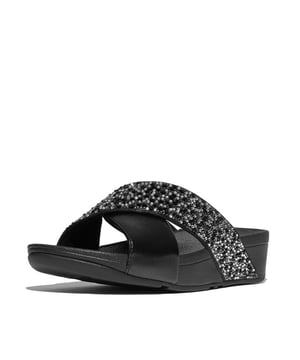 
Onze klassieke Lulu kruisslippers - dit seizoen met een opvallende mix van fonkelende kristallen.