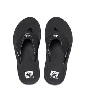 
Reef Fanning dames slippers zwart

 Op zoek naar stijlvolle en mooie slippers? Dan zijn deze slippers van Reef een goede keus! Deze slippers hebben een goede pasvorm en bieden goede grip en demping wanneer je erop loopt.

 Slippers Reef

 De slippers van Reef zijn gemaakt van Foam. Hierdoor voelt het lekker zacht en comfortabel aan wanneer je op de slippers loopt. 

 + en - punten Reef Fanning dames slippers

 Pluspunten: 

 + Goede en comfortabele pasvorm
+ Goede demping en grip

 Minpunten:
- Geen