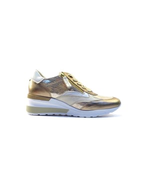 
De 6576 vers-0b-doha van DL Sport is een echte blikvanger. De 6576 vers-0b-doha is uitgevoerd in de kleur brons. Bekijk ook onze overige collectie van DL Sport op onze webshop!