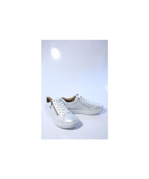 
Merk: Hartjes, Model: Sneakers, Materiaal: Metallic, Breedtemaat: H, Kleur: Zilver, Uitneembaar voetbed: Ja