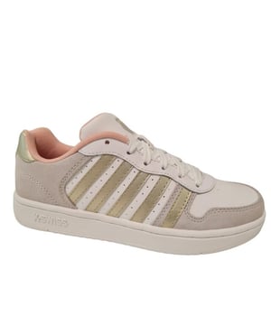
De Court Palisades court-palisades van K-Swiss is een echte blikvanger. De Court Palisades court-palisades is uitgevoerd in de kleur Grey Violet. Bekijk ook onze overige collectie van K-Swiss op onze webshop!