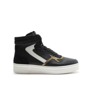 
De Mona Leather agl van Maruti is een echte blikvanger. De Mona Leather agl is uitgevoerd in de kleur black gold white. Bekijk ook onze overige collectie van Maruti op onze webshop!