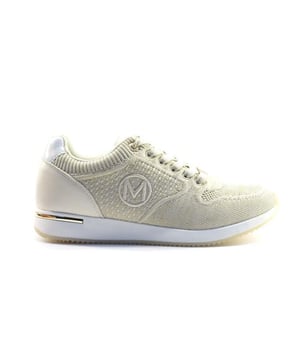 
De Rochella Caio 2504 van Mexx is een echte blikvanger. De Rochella Caio 2504 is uitgevoerd in de kleur Sand. Bekijk ook onze overige collectie van Mexx op onze webshop!