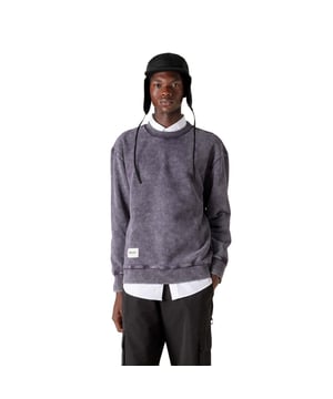 100% Bio-Baumwolle. Stoff: Gebürstete Innenseite. Design: Etikett, Logo, Unifarben. Saum: Ripp. Ausschnitt: Rundhals, Ripp. Ärmeltype: Langarm. Bündchen: Ripp. Verschluss: Pullover. M: 86 cm. L: 91 cm. XL: 96 cm. XXL: 112 cm.