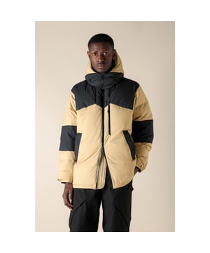 Heren Mizuno Gore-Tex Windstopper Dhaulagiri donsjack in taupe.- Capuchon met drukknopen.- Dubbele ritssluiting.- Borstzak.- Zijzakken.- Elastische manchetten.- Thermische isolatie Winddicht Waterafstotend.- Gewatteerd en gewatteerd.- Normale pasvorm.- Ref: B2GEB50184
