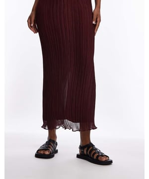 Shoes by Topshop This is Topshop Fisherman design Adjustable strap Pin-buckle fastening Open toe Flat soleSold By: Asos