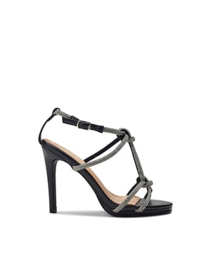 Let your shoes do the talking in Laviro. This occasion sandal features a high heel and adjustable strap for the perfect fit. The glitz embellishment is perfect for adding a touch of glamour to your look.