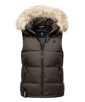 De Eisflöckchen bodywarmer van Marikoo biedt warmte, stijl en functionaliteit. Het zachte materiaal en de warme voering maken hem geschikt voor lente, herfst en winter. Uitgerust met een afneembare capuchon met grote imitatiebontkraag, fleecegevoerde zakken, een binnenzak met rits en een extra netvak. De hoge kraag beschermt tegen wind, terwijl de licht getailleerde pasvorm en logodetails zorgen voor een modieuze look. Een veelzijdige must-have voor elk seizoen.