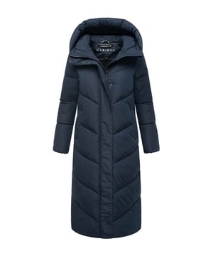 Der Marikoo Wintersteppmantel Ranjaa kombiniert elegantes Design mit funktionaler Wärme – perfekt für kalte Tage. Die lange Steppung und das weiche Fleecefutter im oberen Bereich (nicht in den Ärmeln) sorgen für Komfort, während die gefütterte Kapuze mit Kordelzug und der hochschließende Kragen vor Wind und Kälte schützen. Praktische Details wie elastische Ärmelenden, ein Belüftungsschlitz am Saum und reflektierende Schriftzug-Patches bieten zusätzlichen Schutz und Sicherheit. Zwei warme Außentaschen und zwei Innentaschen mit Reißverschluss bieten Platz für Essentials. In 9 Farben und Größen XS–6XL erhältlich.
Material: Oberstoff/Futter/Wattierung 100% Polyester.