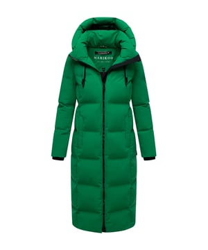 Der Marikoo Tikoraa Winter Steppmantel vereint stilvolles Design mit funktionaler Wärme – perfekt für kalte Tage. Das matt gehaltene Obermaterial, die leichte Isolierung und winddichte Eigenschaften machen ihn zum idealen Begleiter für Alltag, Reisen und Freizeit. Die gesteppte, abnehmbare Kapuze mit ausklappbarem Schirm und Magnetverschlüssen schützt zuverlässig bei Wind und Wetter. Zwei warme Außentaschen mit Magnetverschluss, zwei Innentaschen mit Reißverschluss sowie seitliche Reißverschlüsse am Saum sorgen für Komfort und Bewegungsfreiheit. Erhältlich in 14 Farben und Größen XS–5XL. Furfree.