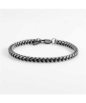 21 cm langes Vintage-Kettenarmband aus plattiertem Edelstahl mit Karabinerverschluss. Personalisiertes Etikett mit Logo.