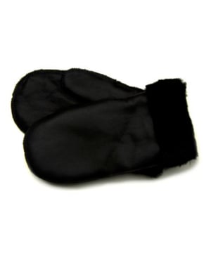 
Warme lamsleren wanten met lamsvoering. De binnenzijde van de want is helemaal gevoerd met lamsvacht, hierdoor hebben de wanten een heerlijk draagcomfort. Het leer van de wanten voelt goed aan en is soepel. <br>
<br>
Maat 5 (XS) heeft lengte van 25.5 cm en heeft een breedte van 11 cm.<br>
Maat 6 (S) heeft een lengte van 26.5 cm en heeft een breedte van 11,5 cm.<br>
Maat 7 (M) heeft een lengte van 27.5 cm en heeft een breedte van 112 cm.<br>
Maat 8 (L) heeft een lengte van 28.5 cm en heeft een breedte van 12.5 cm.<br>
Maat 9 (XL) heeft een lengte van 30 cm en heeft een breedte van 13 cm.<br>
Maat 10 (XXL) heeft een lengte van 31 cm en heeft een breedte van 13.5 cm.<br>
<br>
<br>
De wanten kunnen omgeslagen gedragen worden en niet omgeslagen