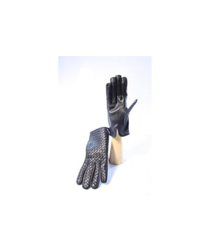 Stijlvol en elegant voor de dag komen doe je met deze topper uit de laatste Forino 1899 collectie. 
Merk: Forino 1899, Model: Handschoenen, Materiaal: Leer, Kleur: Zwart