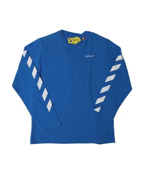 Juniors Off White Helvetica Diagonal Long Sleeve T- Shirt in blue-white.- Crewneck.- Long sleeves.- Signature diagonal stripes down the sleeves.- Oversized fit.- 100% Cotton.- Ref: OBAB0010014501