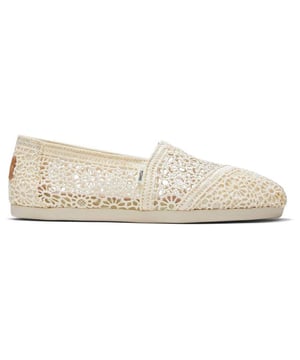  Helemaal bij de tijd met deze musthave van Toms   Topkwaliteit zoals je van Toms gewend bent  Uit de nieuwste collectie en nu beschikbaar voor jou!
Prachtig item uit de collectie van een toppartner van V&D