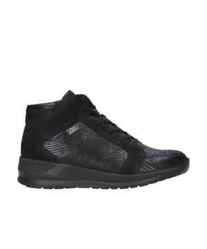 
De 3612 Lomaso 902364-schwarz van Finn Comfort is een echte blikvanger. De 3612 Lomaso 902364-schwarz is uitgevoerd in de kleur 902364 Schwarz. Bekijk ook onze overige collectie van Finn Comfort onze webshop!