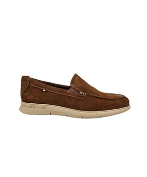 
Artikel 321-AT360-1400 bugatti man AT3 6300  in de kleur cognac shop je gemakkelijk en snel op onze webshop. Bekijk de gehele collectie van Bugatti online
