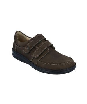 De 01112.711224 711224 van Finn Comfort is een echte blikvanger. De 01112.711224 711224 is uitgevoerd in de kleur Ebony bruin. Bekijk ook onze overige collectie van Finn Comfort op onze webshop!