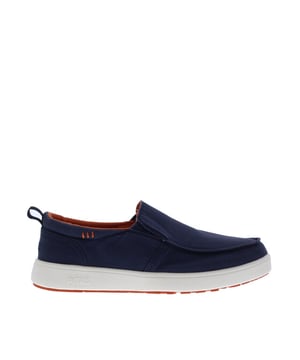 
<h2>Pepitas Ischa Heren Instapper</h2> <p> </p> <div> De<b> Pepitas Ischa Heren Instapper </b>is de ideale schoen voor wie houdt van comfort en een casual look. Verkrijgbaar in blauw en groen, en voorzien van frisse oranje details, straalt deze instapper zomerse energie uit. Het bovenwerk van <b>stevig canvas</b> biedt een luchtige en sportieve uitstraling, terwijl de<b> zachte textiele voering</b> zorgt voor een prettig draagcomfort. Dankzij de <b>rubberen zool</b> heb je uitstekende grip en flexibiliteit, wat deze instapper geschikt maakt voor dagelijks gebruik. De <b>ronde leest </b>garandeert een comfortabele pasvorm en het instapmodel maakt hem extra makkelijk aan en uit te trekken.  </div> <div> <br> </div> <div> Wil jij de<b> Pepitas</b> instappers snel in huis hebben? Bestel dan nu of kom langs in één van onze winkels. </div> <br> <p> </p> <p> </p> <h3>Eigenschappen</h3> <ul> <li>Buitenkant: Canvas</li> <li>Voering: Textiel</li> <li>Zool: Rubber</li> <li>Ronde leest</li> </ul>