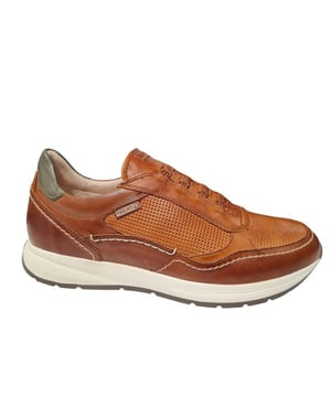 
De M2B-6284 Cuero m2b6284-cuero van Pikolinos is een echte blikvanger. De M2B-6284 Cuero m2b6284-cuero is uitgevoerd in de kleur Cognac. Bekijk ook onze overige collectie van Pikolinos op onze webshop!