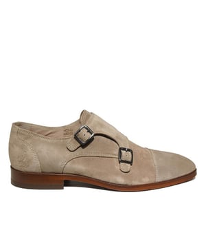  Helemaal bij de tijd met deze musthave van Rehab   Topkwaliteit zoals je van Rehab gewend bent  Uit de nieuwste collectie en nu beschikbaar voor jou!
De Phill Suede 23123271045300 van Rehab is een echte blikvanger. De Phill Suede 23123271045300 is uitgevoerd in de kleur KHKT. Bekijk ook onze overige collectie van Rehab op onze webshop!