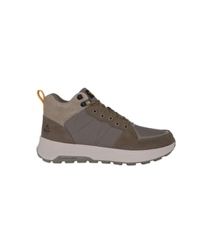 
Er zijn altijd nieuwe paden om te verkennen, en de Ellwood Mid is uw perfecte gids. Deze veelzijdige veterschoen voor wandelen gaat snel van stadsstraten naar bergpaden. Het ontwerp combineert een slijtvaste tricot en suède bovenkant met een waterdichte voering en een robuuste Spider Rubber-zool. Het resultaat: de ultieme metgezel voor elk avontuur.
