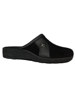 
<p>Blenzo pantoffels Ribcord pantoffel zwart <br>
 </p>

<ul>
	<li>Kleur: zwart</li>
	<li>Merk: Blenzo</li>
	<li>dichte hiel</li>
	<li>Maat 40 t/m 48</li>
</ul>