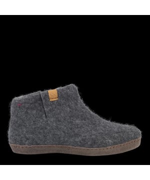 
De Everest antracit-grey-005 van Green Comfort is een echte blikvanger. De Everest antracit-grey-005 is uitgevoerd in de kleur Antracit Grey 005. Bekijk ook onze overige collectie van Green Comfort op onze webshop!