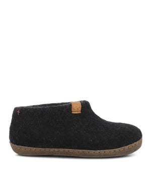 
De Mera black-001 van Green Comfort is een echte blikvanger. De Mera black-001 is uitgevoerd in de kleur Black 001. Bekijk ook onze overige collectie van Green Comfort op onze webshop!