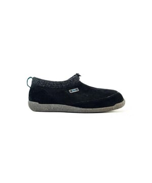 
De alaska 3533 3 van Q-Fit is een echte blikvanger. De alaska 3533 3 is uitgevoerd in de kleur zwart 03. Bekijk ook onze overige collectie van Q-Fit op onze webshop!