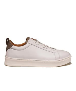 
De Benalla 242213810 van Berkelmans is een echte blikvanger. De Benalla 242213810 is uitgevoerd in de kleur White. Bekijk ook onze overige collectie van Berkelmans op onze webshop!