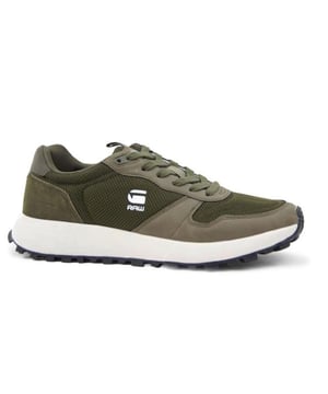 Dit item uit onze Herenschoenen sale outlet scoor je nu extra voordelig op V&D waar het altijd G-Star sale is. 
De 2212 004511 The Q Run msh m 9600 van G-Star is een echte blikvanger. De 2212 004511 The Q Run msh m 9600 is uitgevoerd in de kleur OLIJF. Bekijk ook onze overige collectie van G-Star onze webshop!