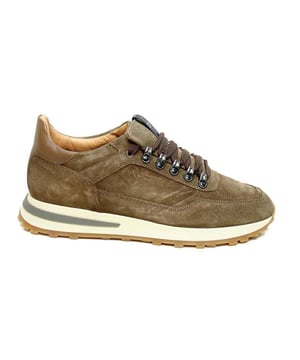 
De 57892 02-i24158 van Giorgio is een echte blikvanger. De 57892 02-i24158 is uitgevoerd in de kleur taupe. Bekijk ook onze overige collectie van Giorgio op onze webshop!