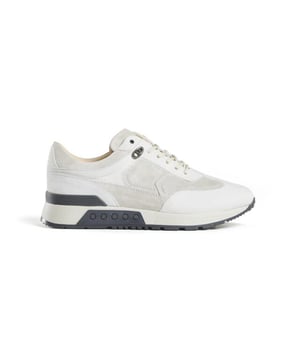 
De 4241.21 3239 van Greve is een echte blikvanger. De 4241.21 3239 is uitgevoerd in de kleur 3239 Bianco Duna. Bekijk ook onze overige collectie van Greve op onze webshop!